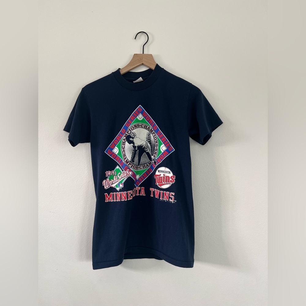 Minnesota Twins 1991 Vintage World Series Navy Graphic Tee